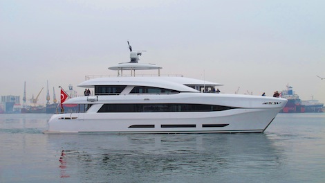 Image for article Logos launches 33.7m Catamaran, 'Quaranta'